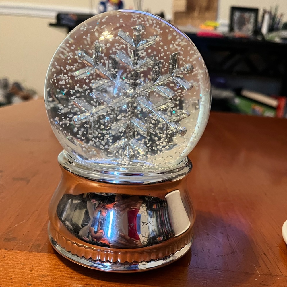 Snow globe